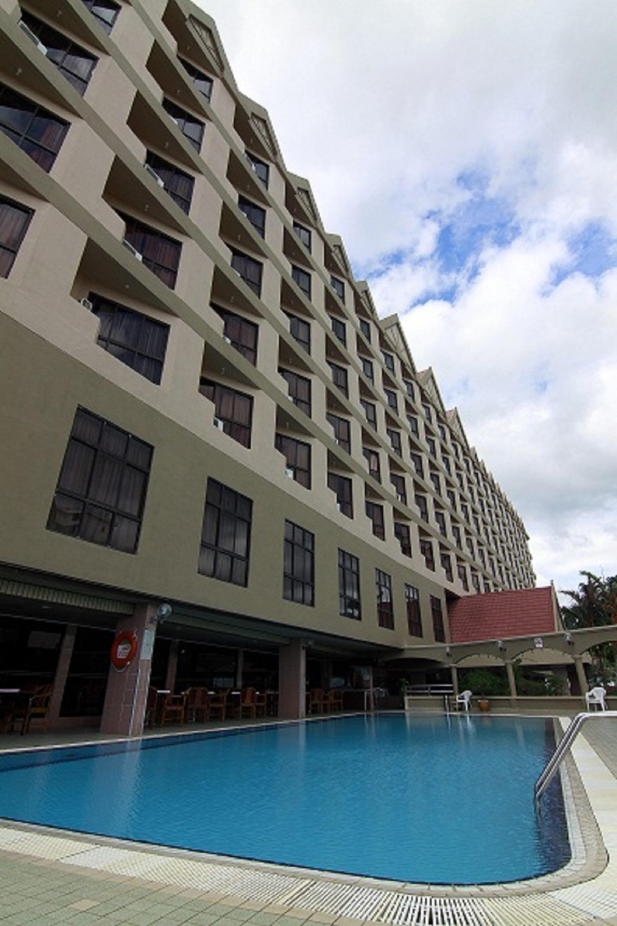 Hotel Grand Continental Langkawi Kuah Exterior photo